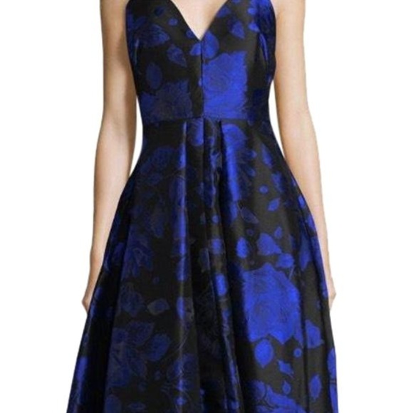 Calvin Klein Black & Blue Floral Formal Dress/Gown - Picture 4 of 4